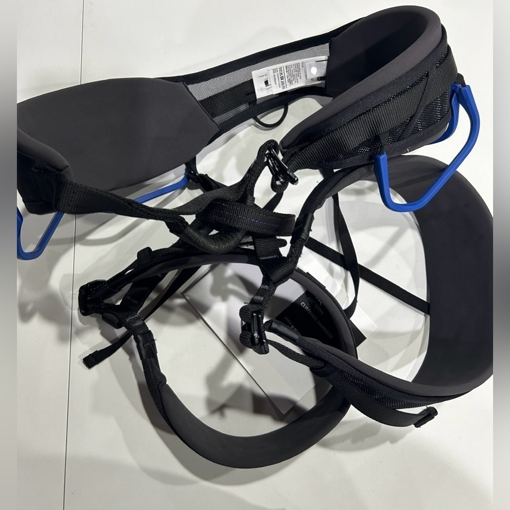 Arc’teryx Women's XL Konseal Harness Black Blue NWT Rock Climbing Bouldering